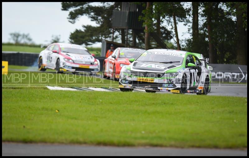 BTCC, Croft (Day 2) motorsport photography uk