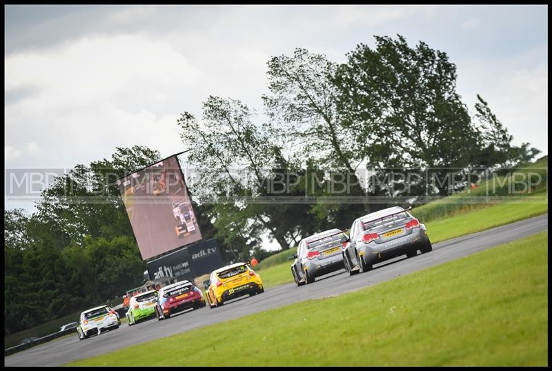 BTCC, Croft (Day 2) motorsport photography uk