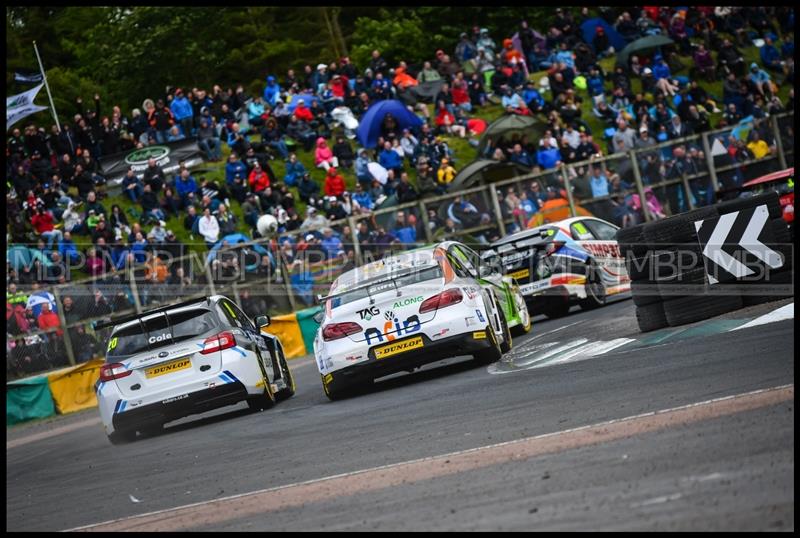 BTCC, Croft (Day 2) motorsport photography uk