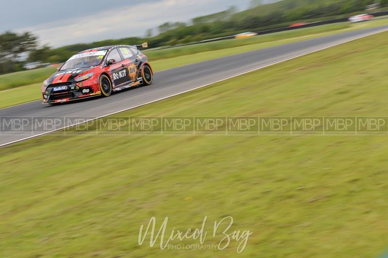 BTCC motorsport photography uk