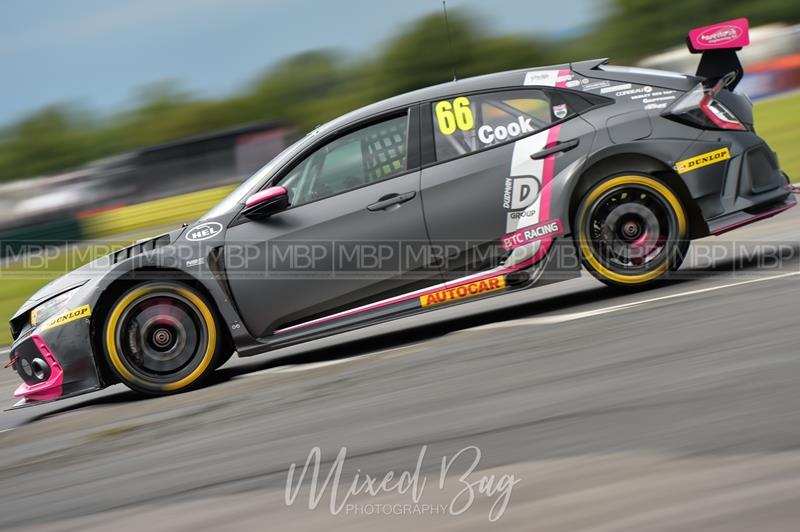 BTCC motorsport photography uk