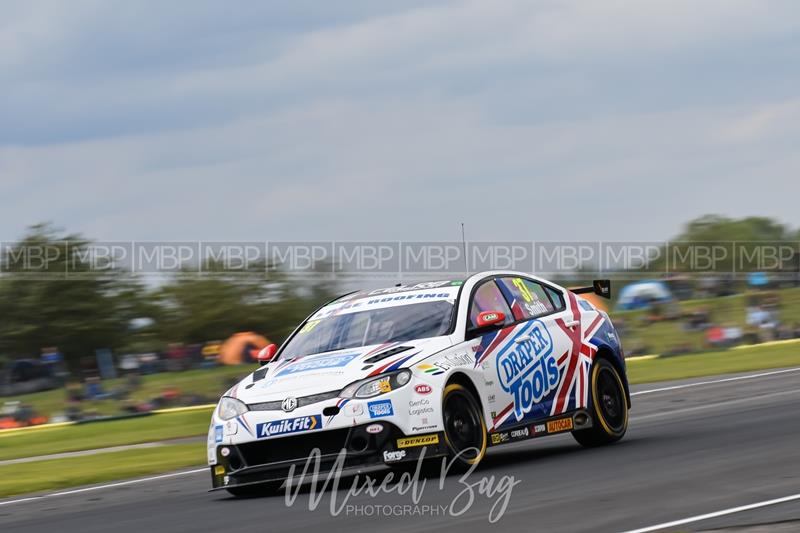 BTCC motorsport photography uk