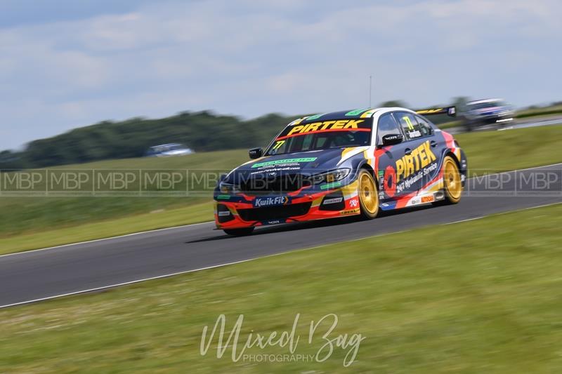 BTCC motorsport photography uk