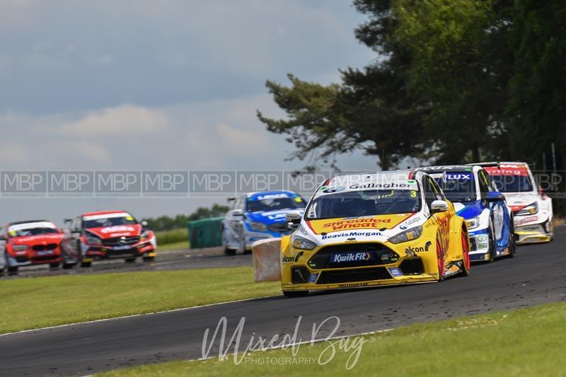 BTCC motorsport photography uk