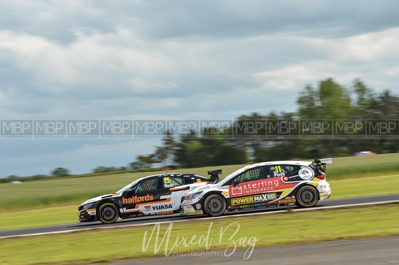 BTCC motorsport photography uk