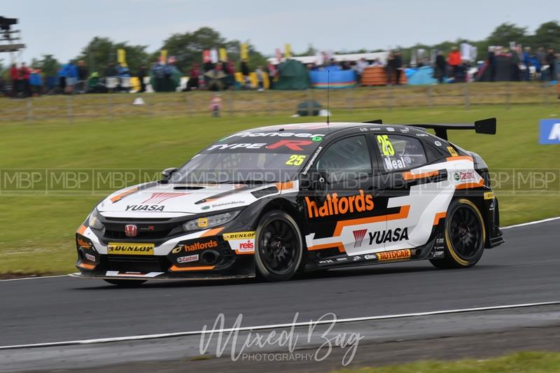 BTCC motorsport photography uk