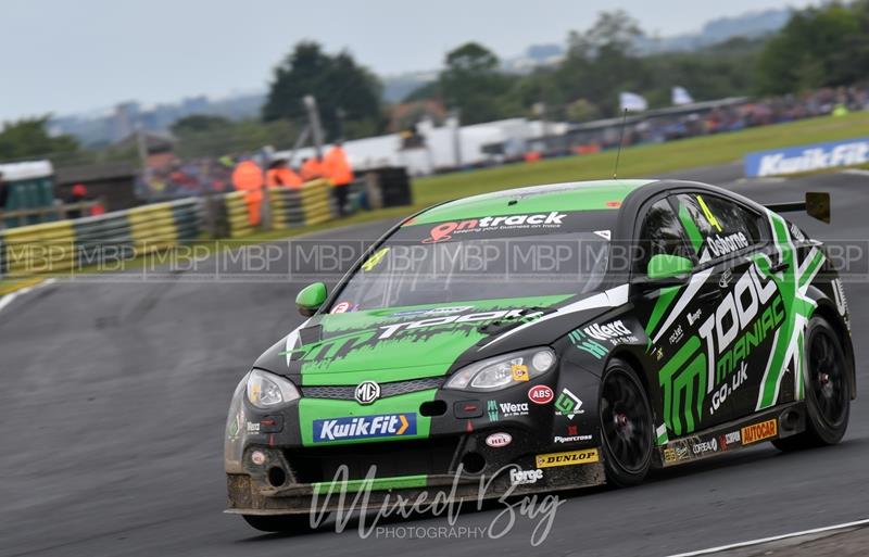 BTCC motorsport photography uk