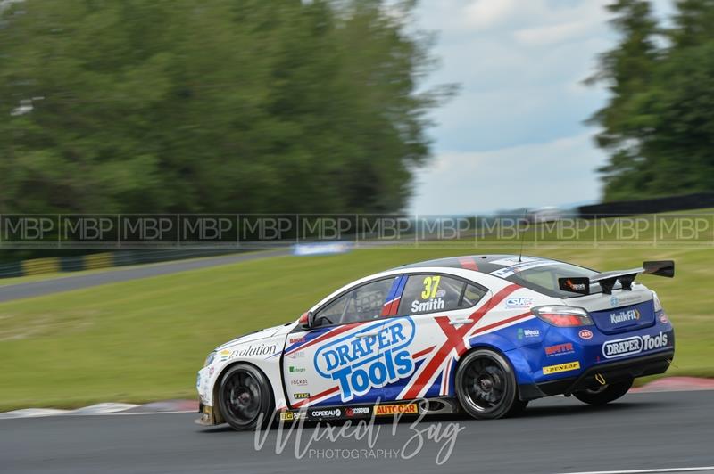 BTCC motorsport photography uk