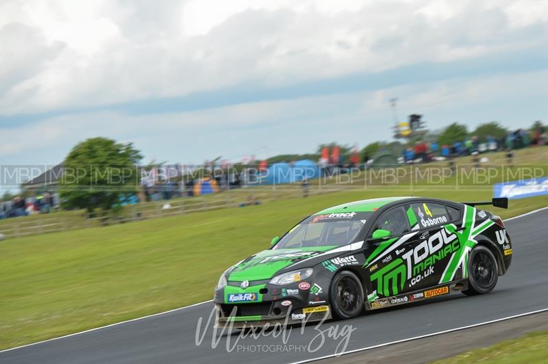 BTCC motorsport photography uk