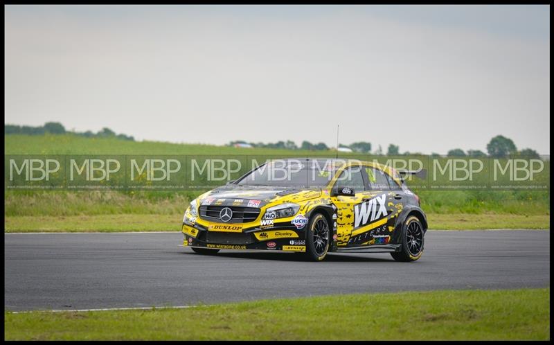 British Touring Car Championship BTCC - Croft Circuit motorsport photography uk