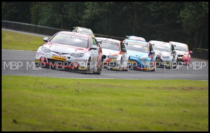 British Touring Car Championship BTCC - Croft Circuit motorsport photography uk