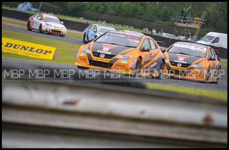 British Touring Car Championship BTCC - Croft Circuit motorsport photography uk