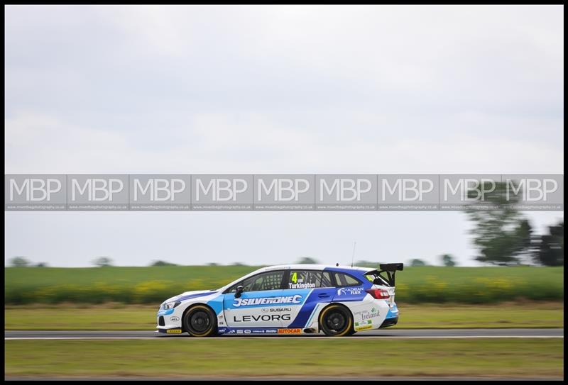 British Touring Car Championship BTCC - Croft Circuit motorsport photography uk