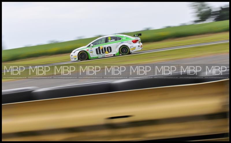 British Touring Car Championship BTCC - Croft Circuit motorsport photography uk