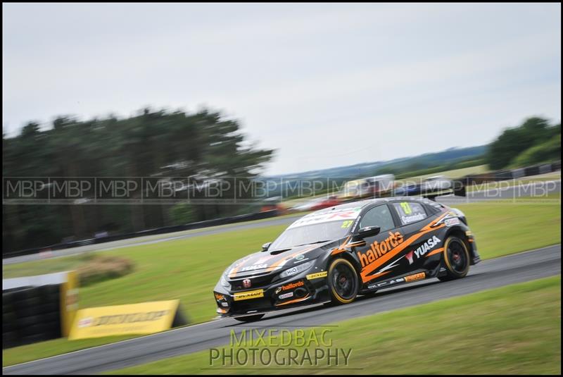 BTCC, Croft Circuit motorsport photography uk