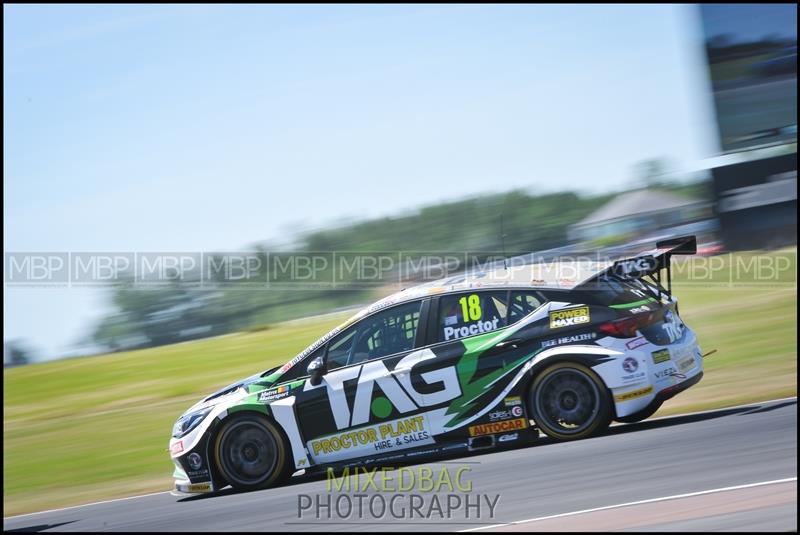 BTCC, Croft Circuit motorsport photography uk