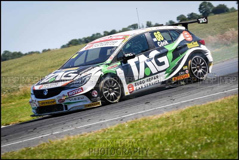 BTCC, Croft Circuit motorsport photography uk