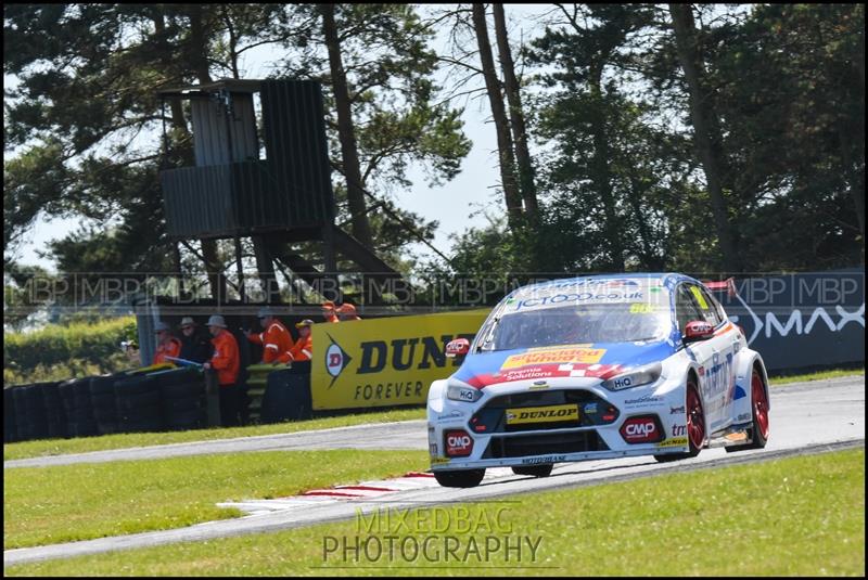 BTCC, Croft Circuit motorsport photography uk