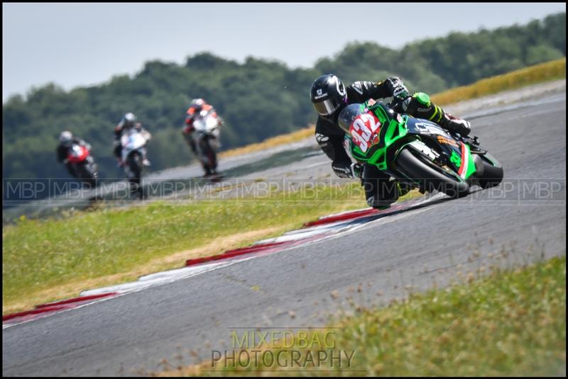 No Limits Racing, Croft motorsport photography uk