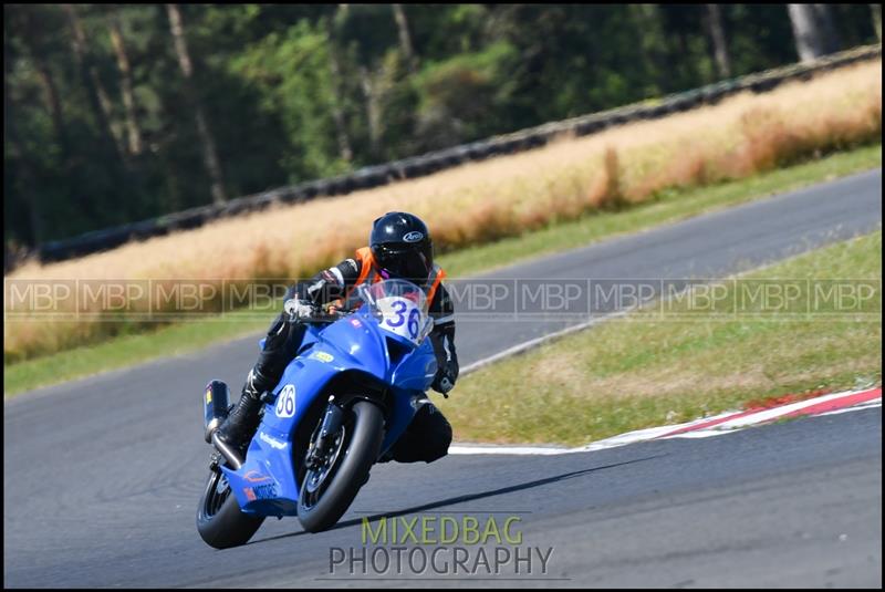 No Limits Racing, Croft motorsport photography uk