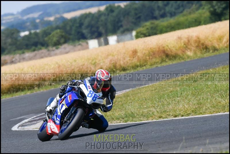 No Limits Racing, Croft motorsport photography uk