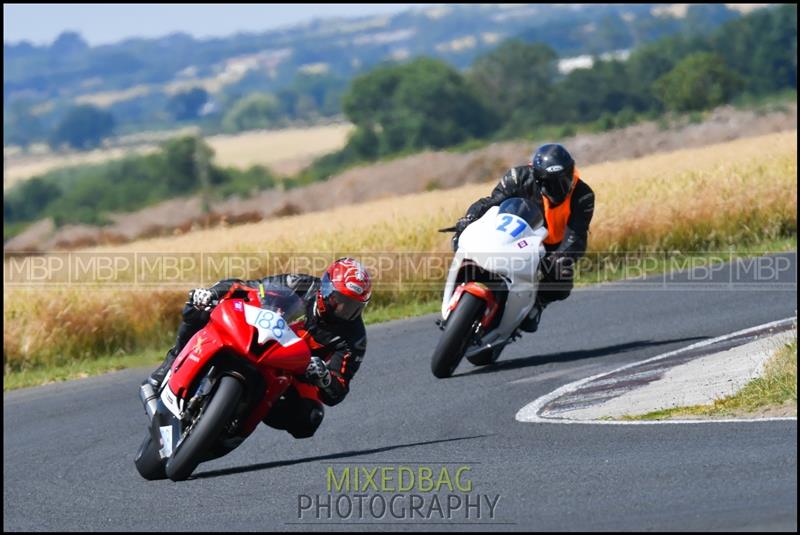 No Limits Racing, Croft motorsport photography uk