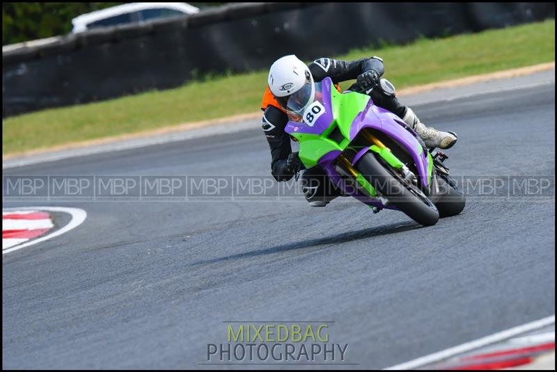 No Limits Racing, Croft motorsport photography uk