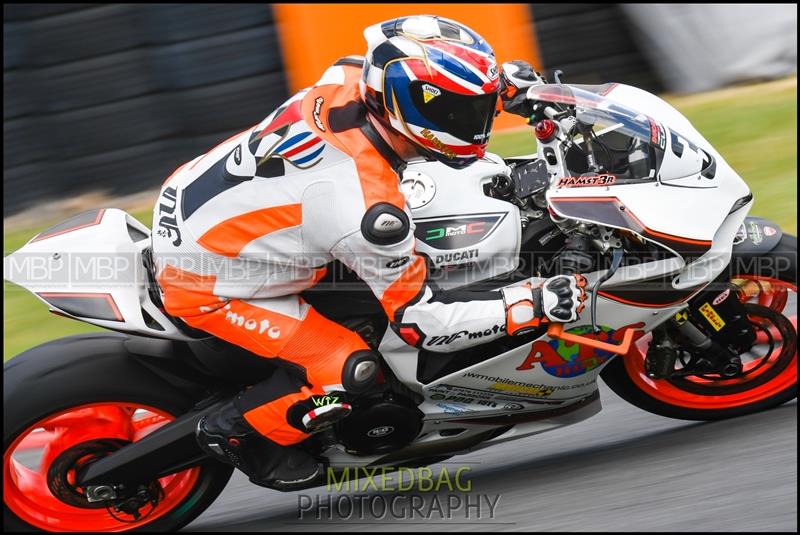 No Limits Racing, Croft motorsport photography uk