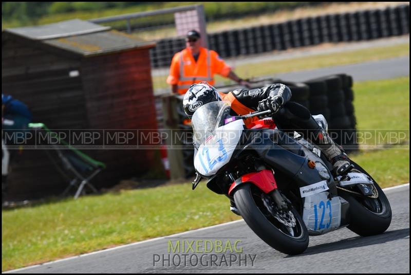 No Limits Racing, Croft motorsport photography uk