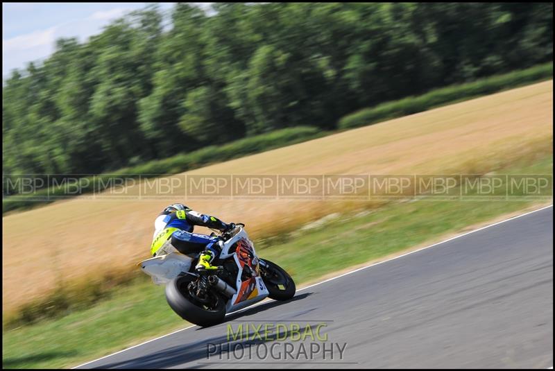 No Limits Racing, Croft motorsport photography uk