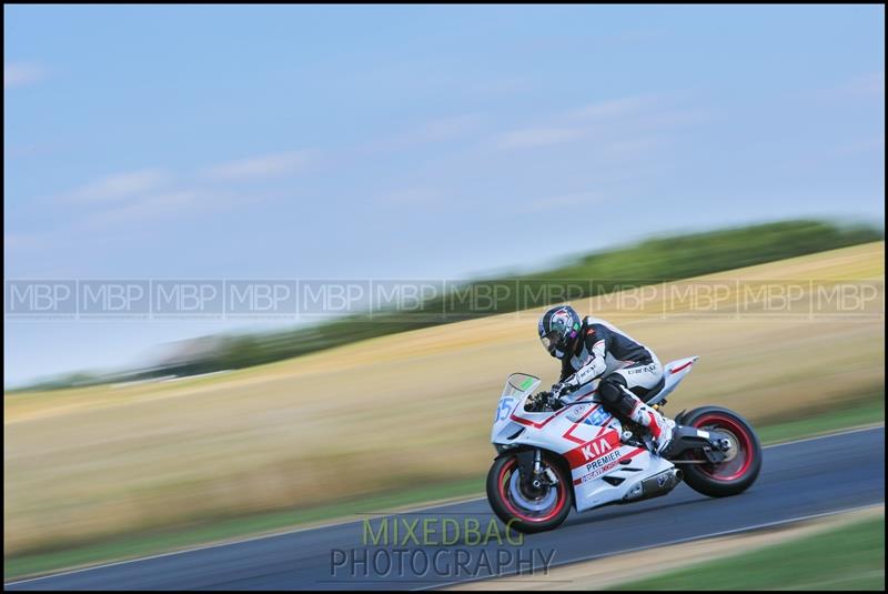 No Limits Racing, Croft motorsport photography uk