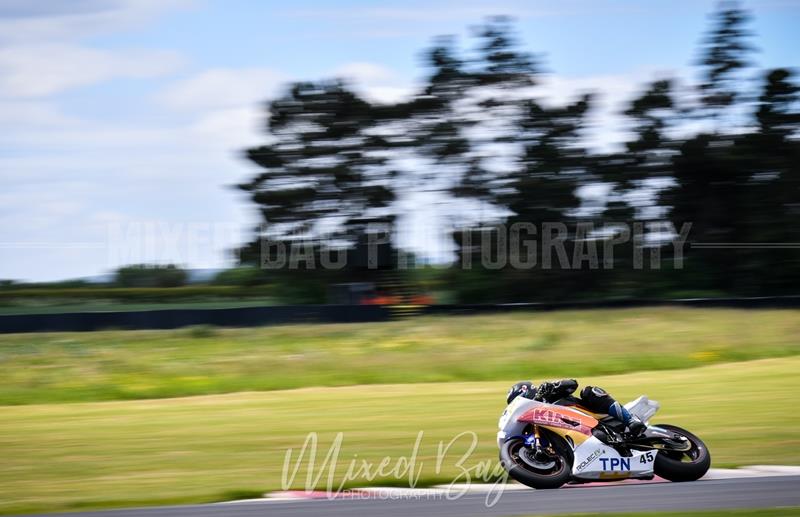 No Limits, Croft motorsport photography uk