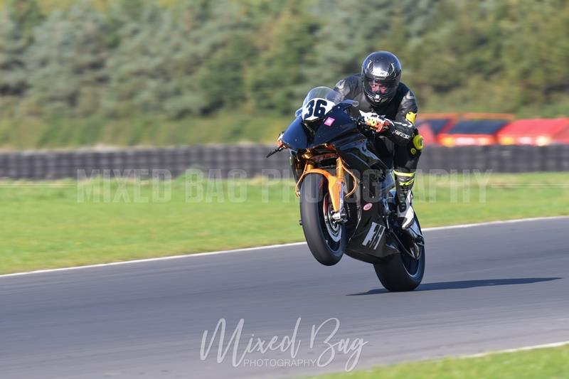 No Limits Racing, Croft motorsport photography uk