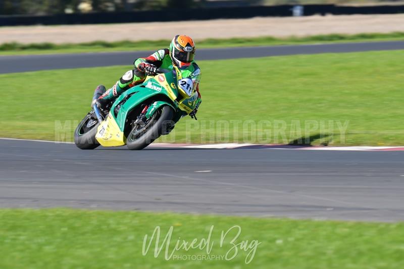 No Limits Racing, Croft motorsport photography uk