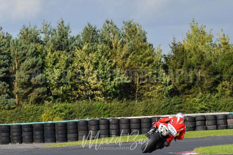 No Limits Racing, Croft motorsport photography uk