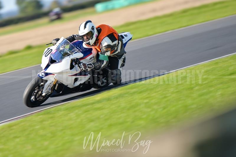 No Limits Racing, Croft motorsport photography uk