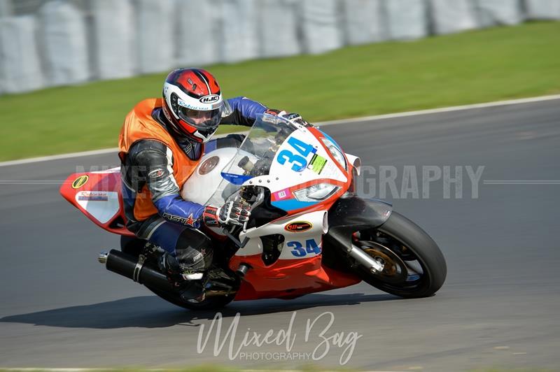 No Limits Racing, Croft motorsport photography uk