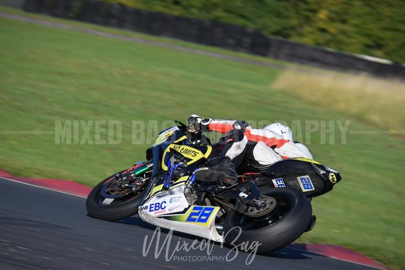 No Limits Racing, Croft motorsport photography uk