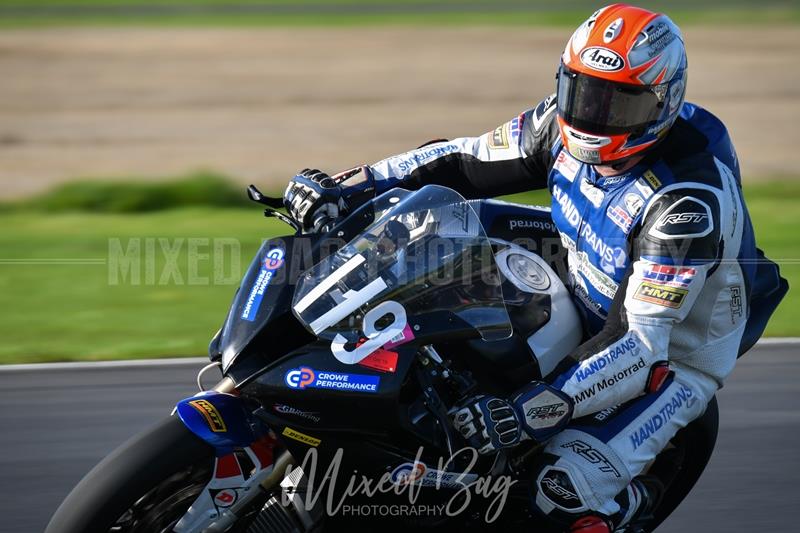 No Limits Racing, Croft motorsport photography uk