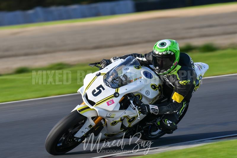 No Limits Racing, Croft motorsport photography uk