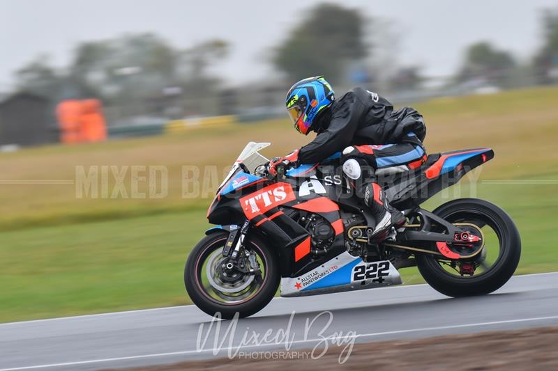 No Limits Racing, Croft motorsport photography uk