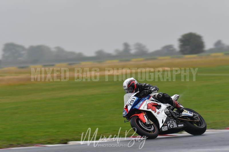 No Limits Racing, Croft motorsport photography uk