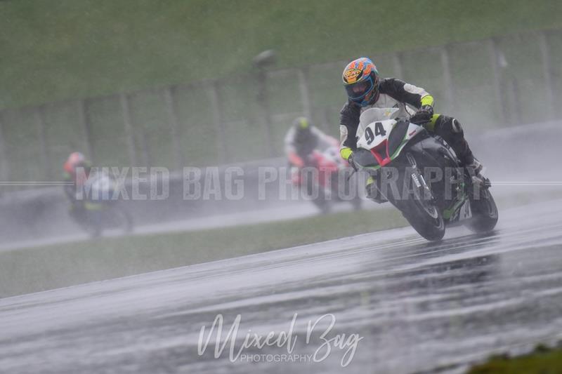 No Limits Racing, Croft motorsport photography uk