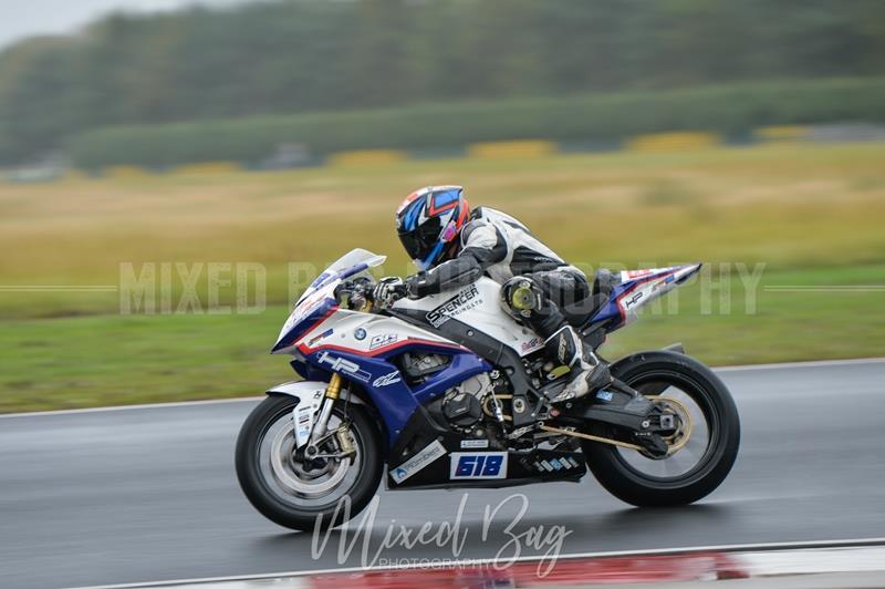 No Limits Racing, Croft motorsport photography uk