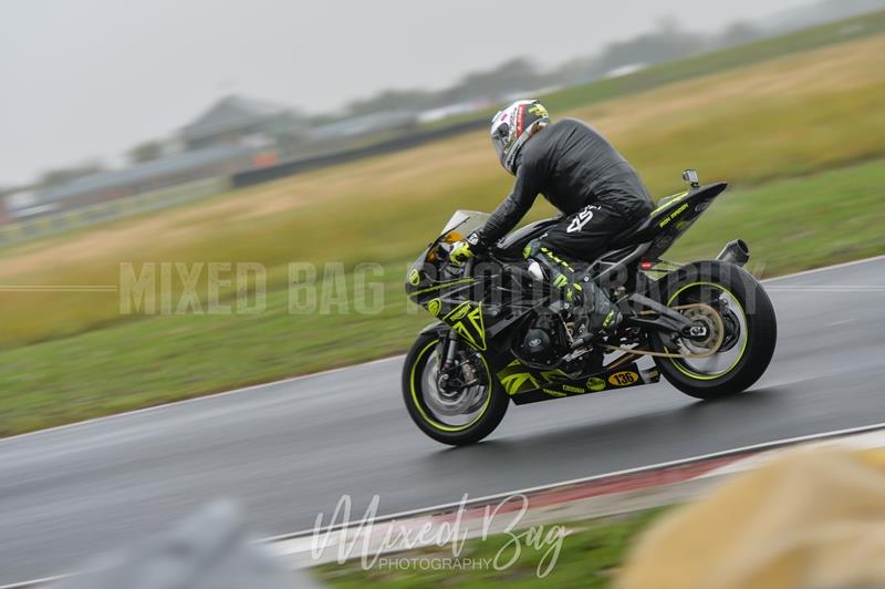 No Limits Racing, Croft motorsport photography uk