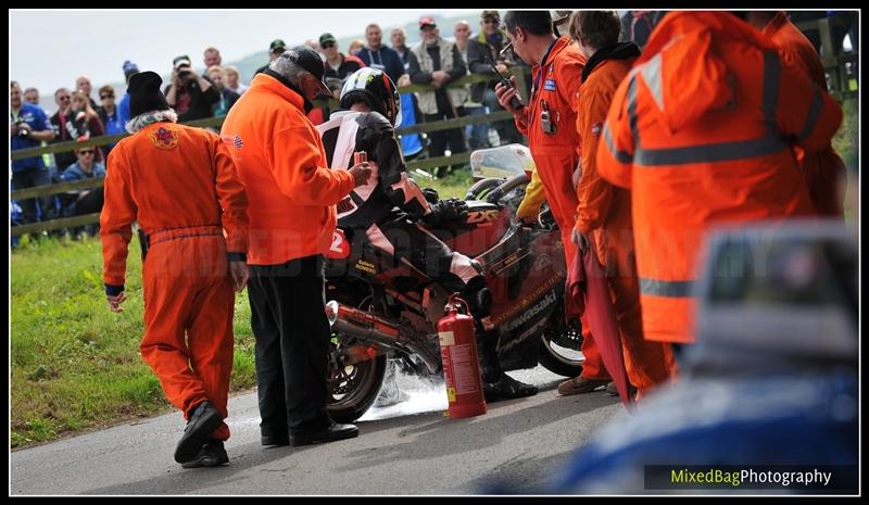 Gold Cup - Olivers Mount - motorbike photography