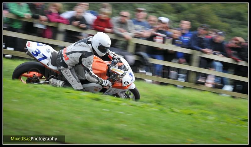 Gold Cup - Olivers Mount - motorbike photography