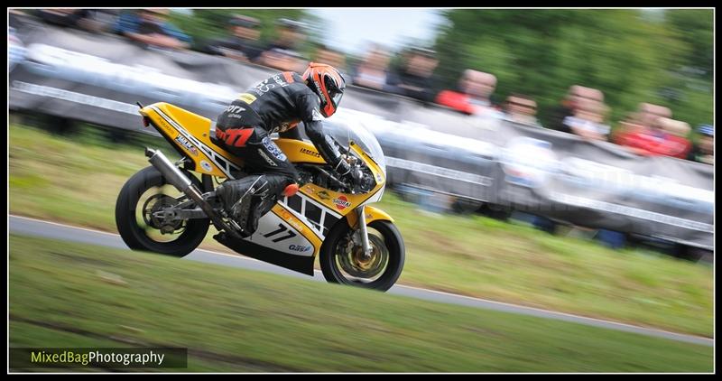 Gold Cup - Olivers Mount - motorbike photography