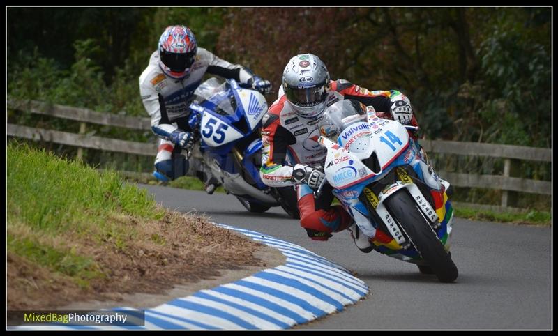 Gold Cup - Olivers Mount - motorbike photography