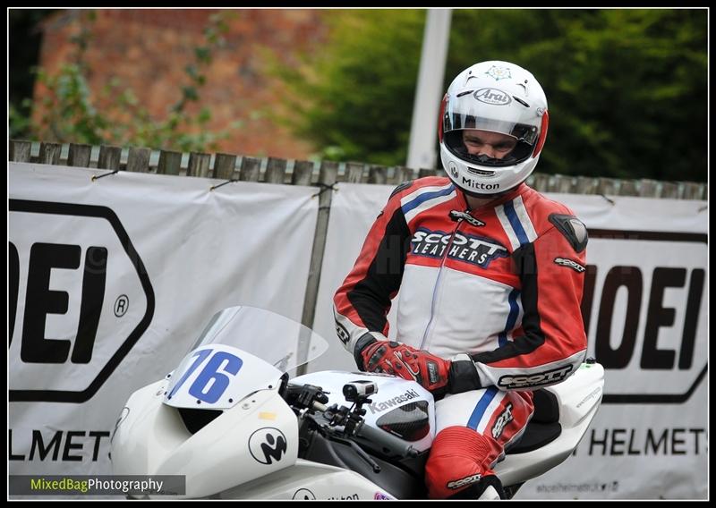 Gold Cup - Olivers Mount - motorbike photography